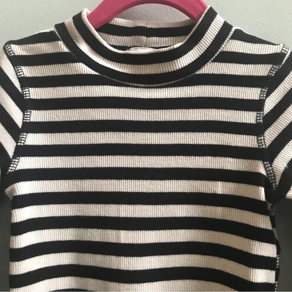 Lil Legs long sleeves striped sweater, size 5. - Picture 2 of 4